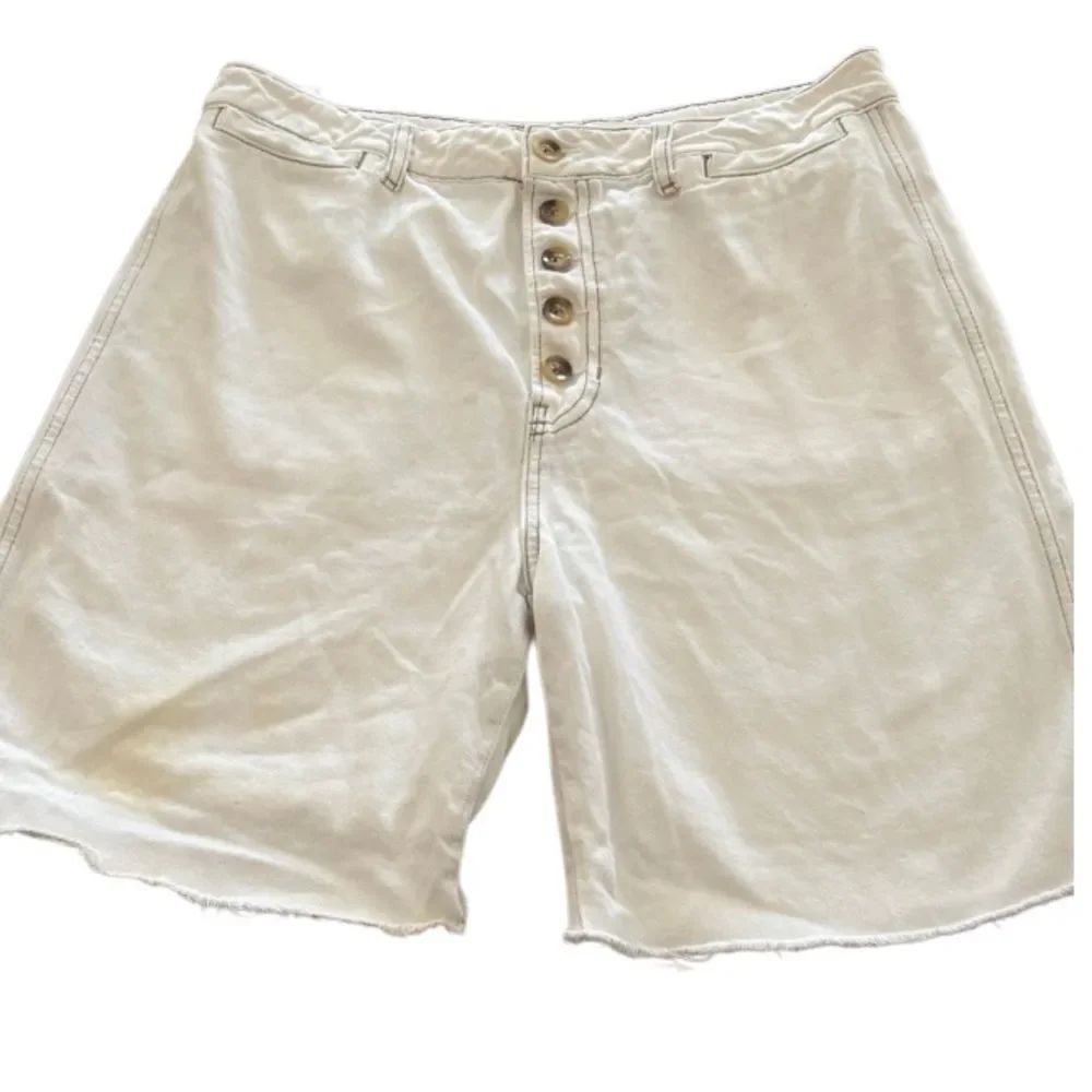 Reformation Off-White Denim cut off Shorts size 31